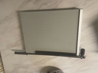 Dahle Vantage 15E Guillotine Paper Cutter