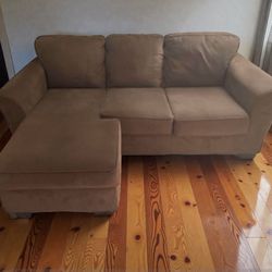 FREE TRANSPORT INCLUDED - Brown Sectional Couch Like New