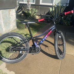 Trek Pre-Caliber 20 Kids Bike