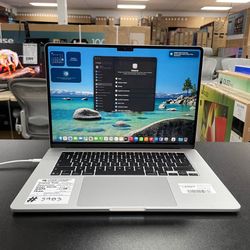 Apple MacBook Pro Retina 14 Inch Laptop - M5 10-Core - 16GB RAM - 512GB SSD - M5 (10 Core 