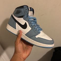 Jordan 1 University Blue OG Size 6