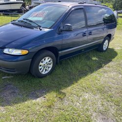2000 Plymouth Grand Voyager