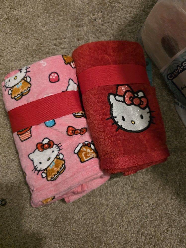 Hello Kitty Hand Towels