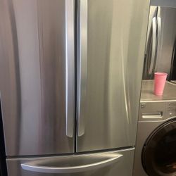 LG French Door Refrigerator W32