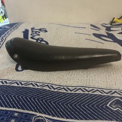 vintage-style bicycle banana seat