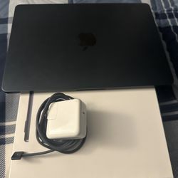 13- Inch MacBook Air With Apple M2 Chip