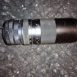 Vivitar 100-300mm 1:5 Close Focusing Auto Zoom