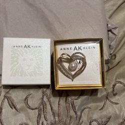 Anne Klein Pendant