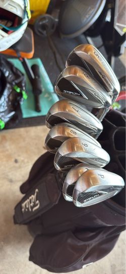 TaylorMade Stealth Irons 5-AW