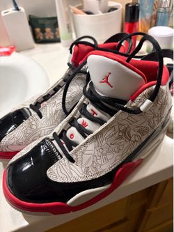 Youth Jordan’s size 4