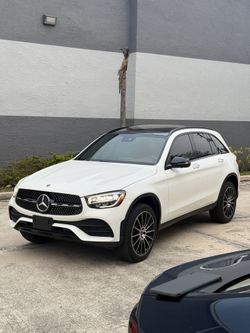 2021 Mercedes-Benz GLC 300