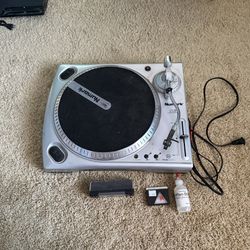 Numark TT USB Professional DJ Turntable