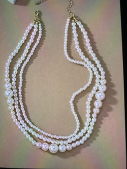 Ladies fashion Pearl Necklace