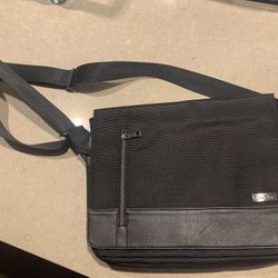 Calvin Klein Messenger Bag