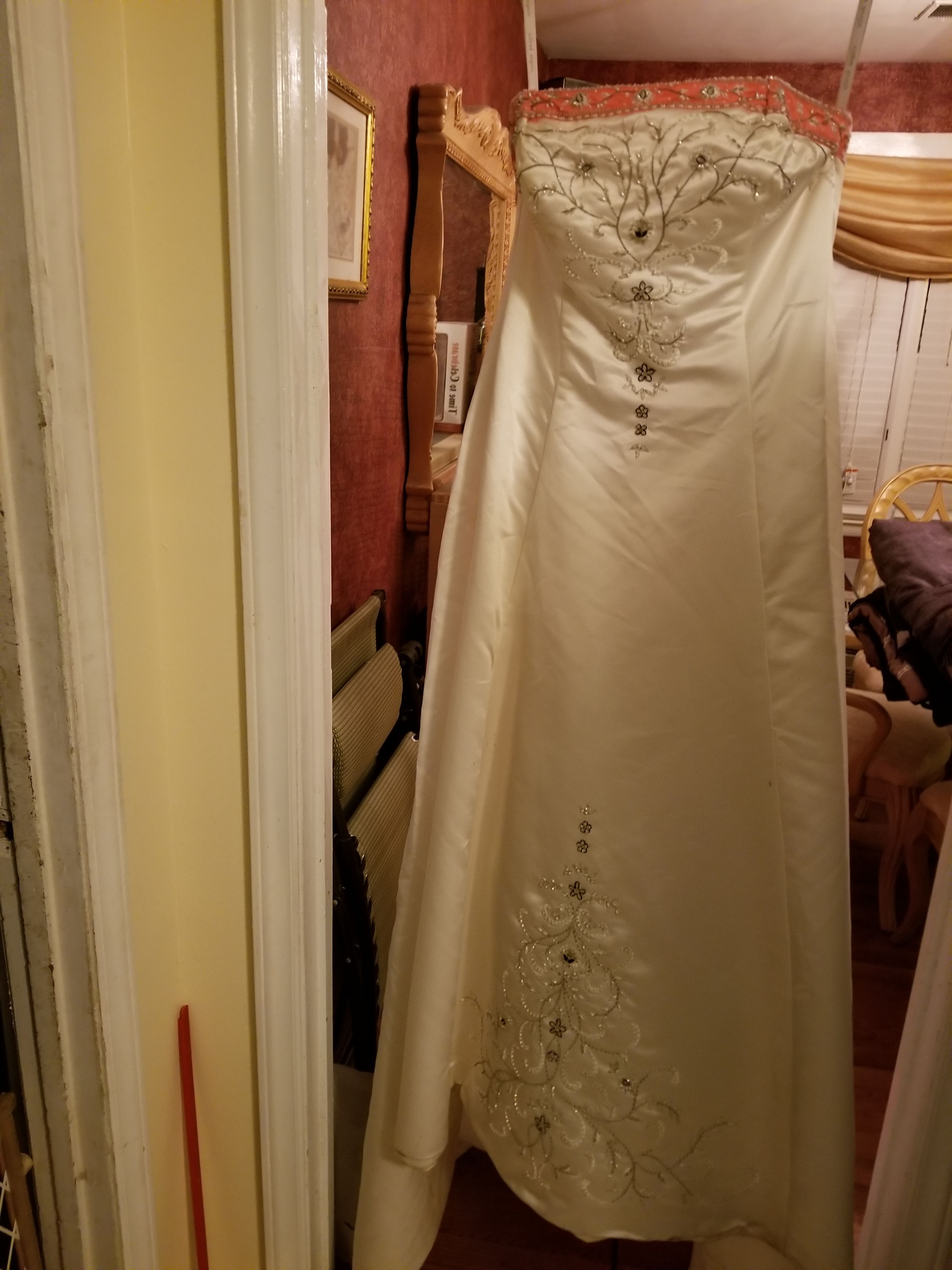 Wedding dress size 18