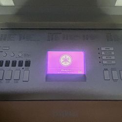 Portable Grand DGX-620