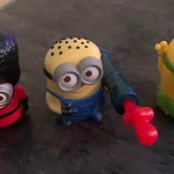 Minions Figures – Mixed Toy Set of 3 Despicable Me Figurines  