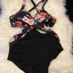 Bikini 👙  Size M 