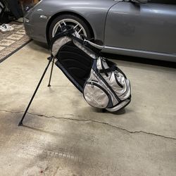 Titleist Lite Weight Carry Bag