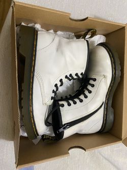White dr martens kids 