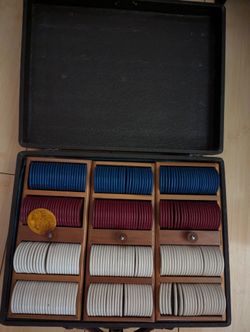 Vintage Poker Chip Set