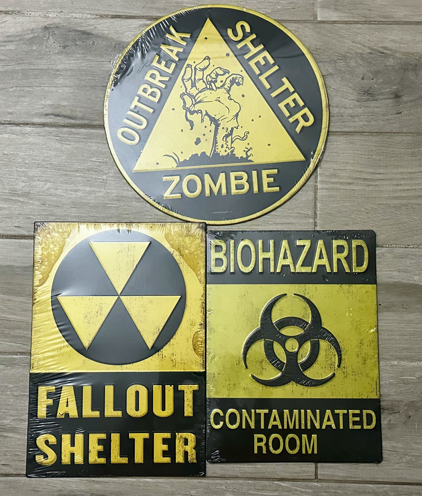 Tin Tack Signs Zombies And Biohazard/Radiation