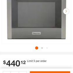 Magic Chef 24 in. 2.2 cu. ft. Single Electric Wall Oven with Convection in Stainless Steel (Retail $440)

