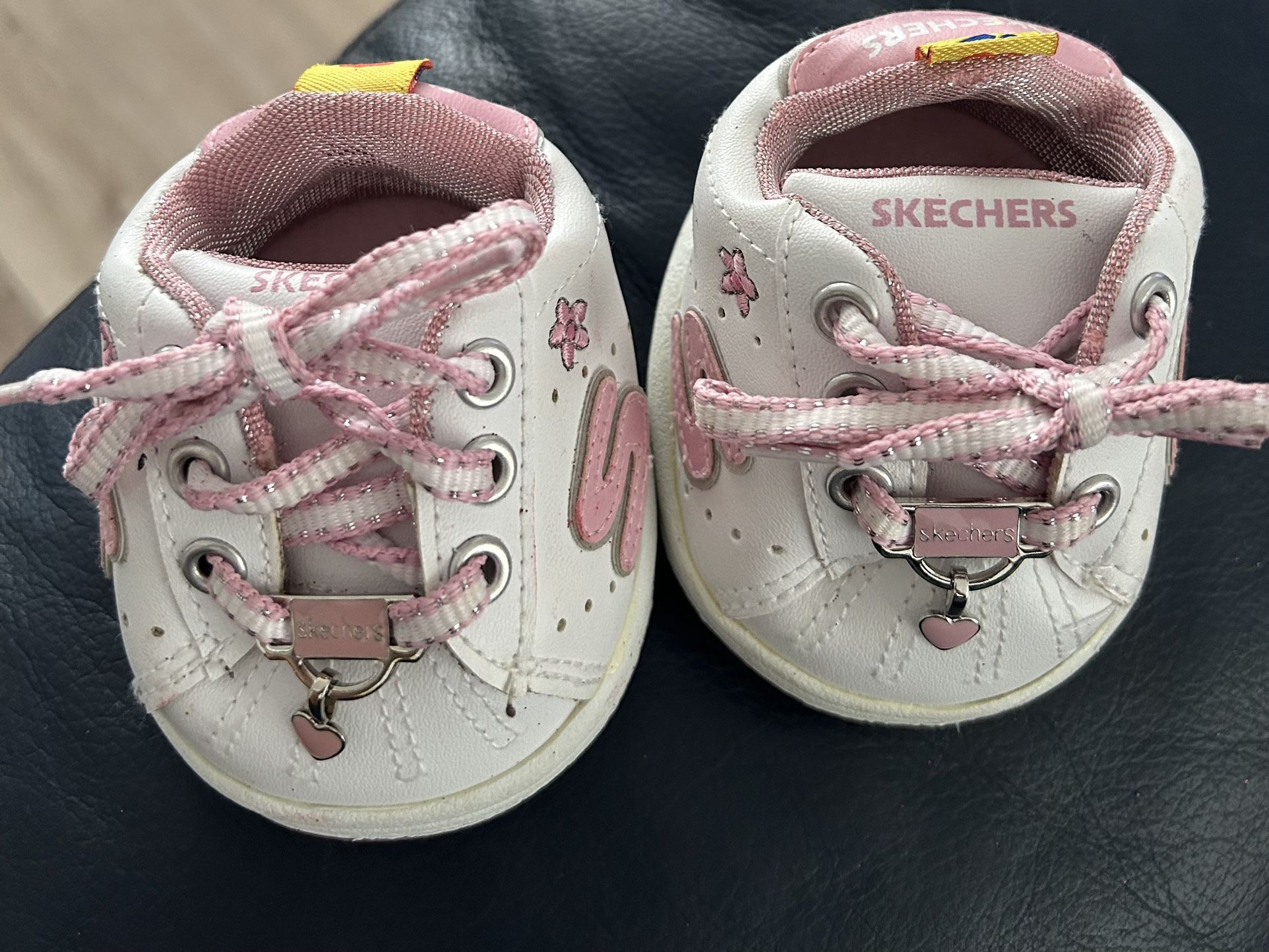 Build-a-Bear Skechers Sneakers Shoes w/ Heart Charm Pink & White