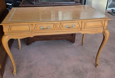 Writing desk