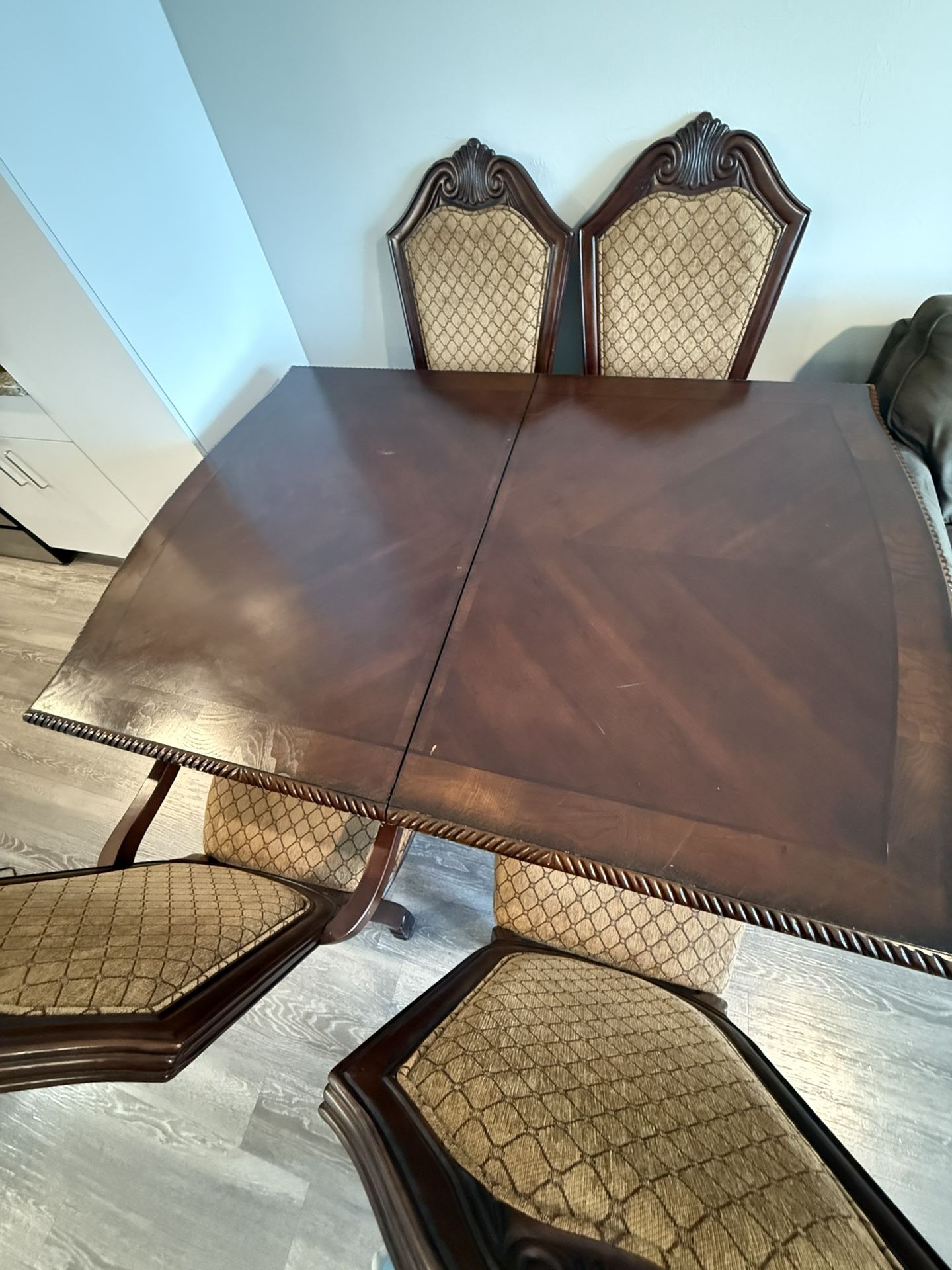 Eight-seat Family Dining Table Set