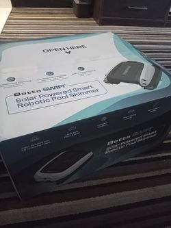 Solar pool cleaner