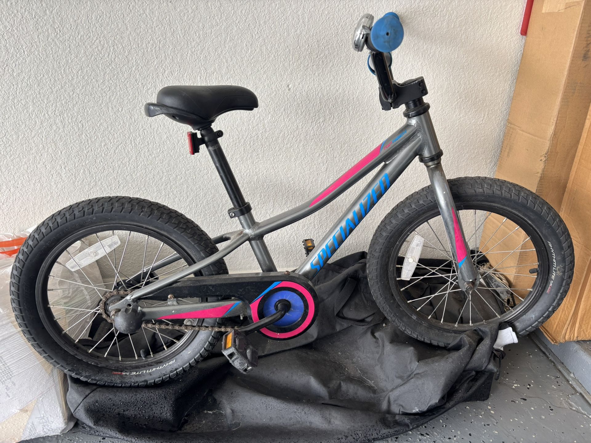 Specialized RipRock Kids Bike With Training Wheels