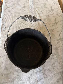 Lodge Dutch oven no lid