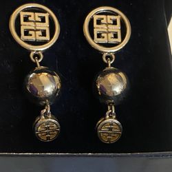 Givenchy Earrings 