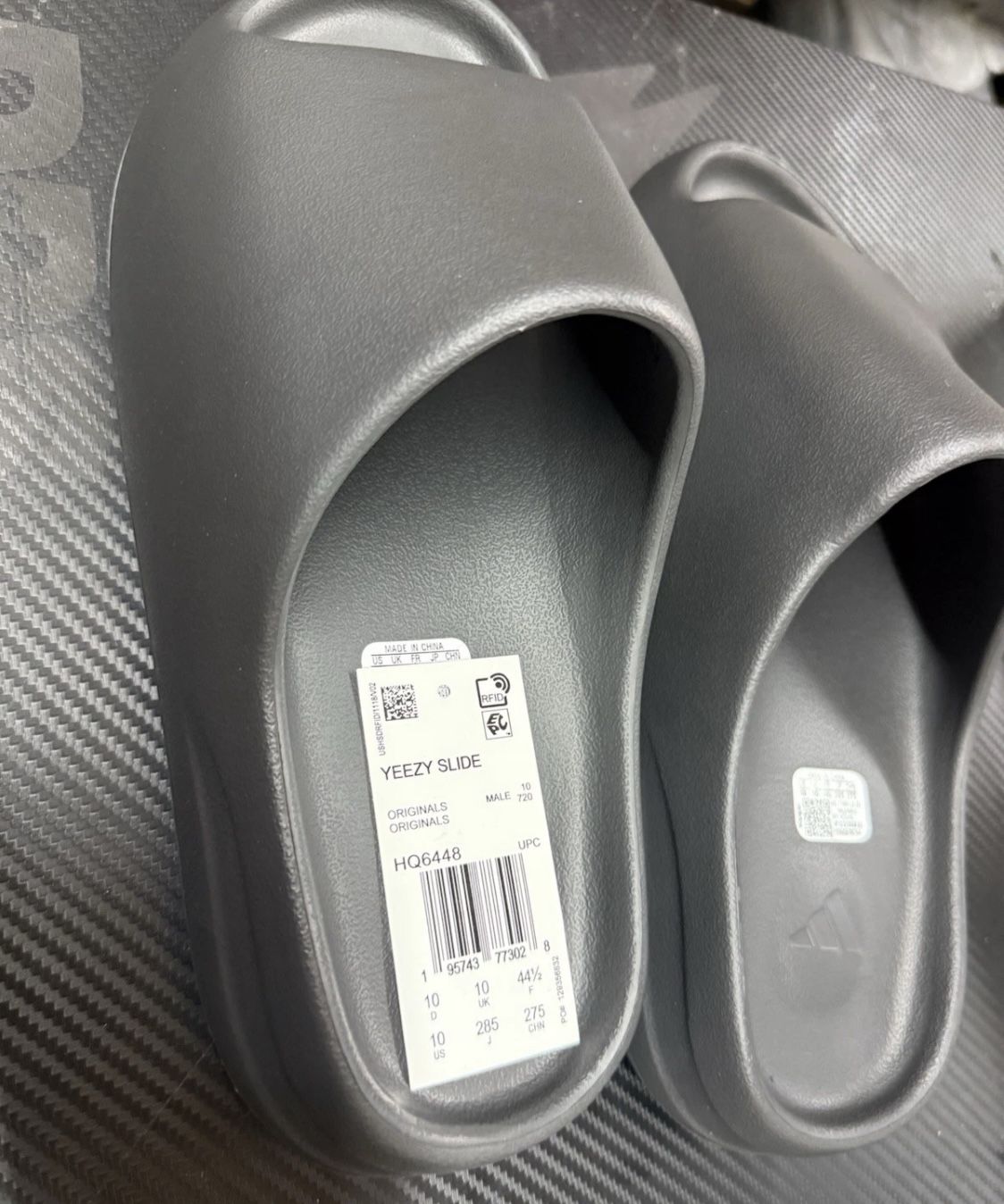 Yeezy Slide Onyx Size 10 Adidas