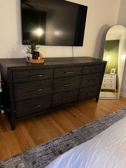 Bellvern dresser 2024