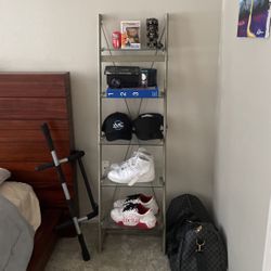 glass shelf 