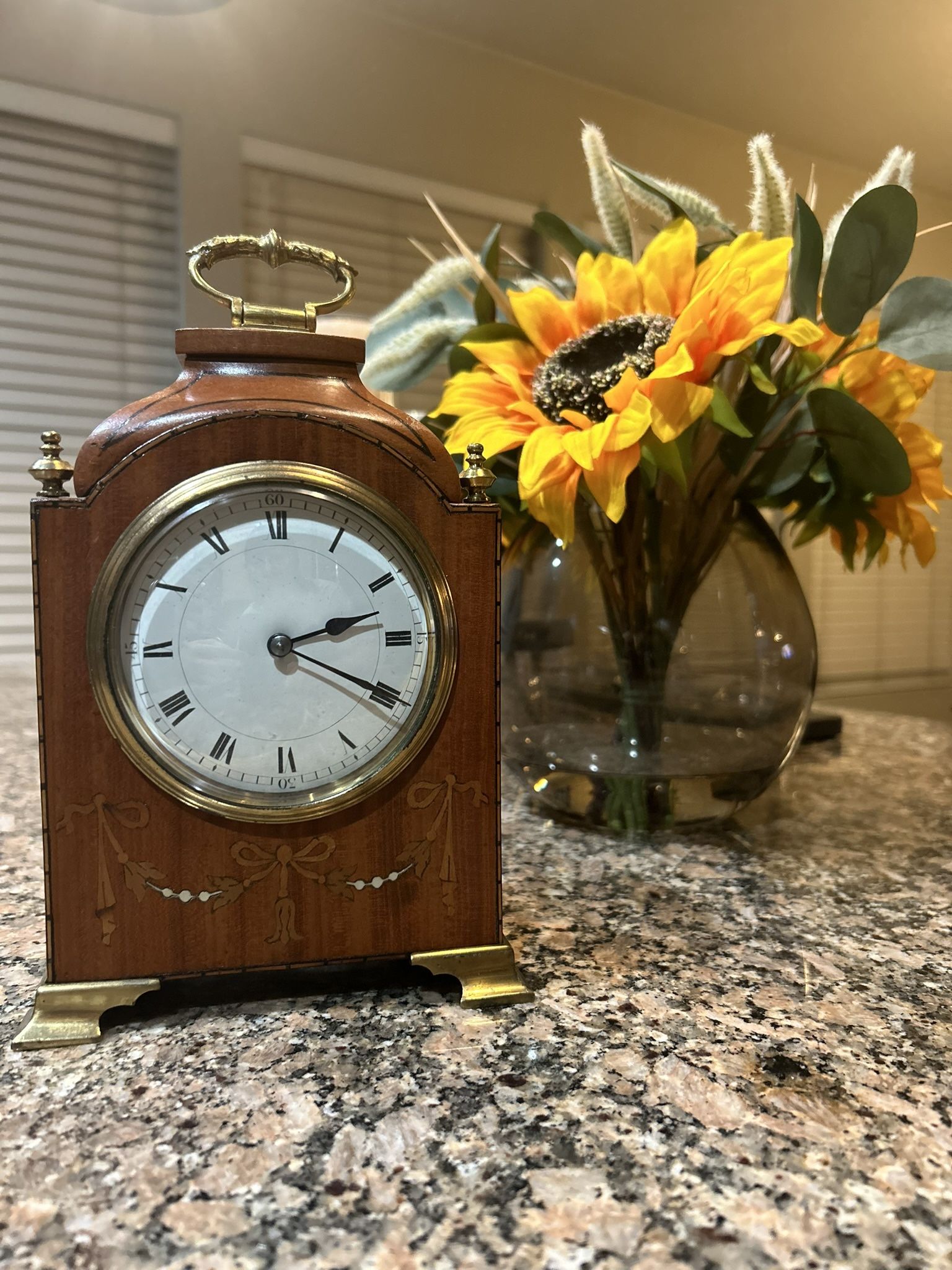 FRENCH ANTIQUE MANTLE CLOCK