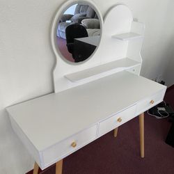 White Makeup Vanity Desk With LED Mirror