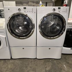 ELECTROLUX XL CAPACITY WASHER DRYER ELECTRIC STEAM SET 