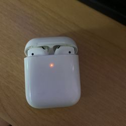 AirPods