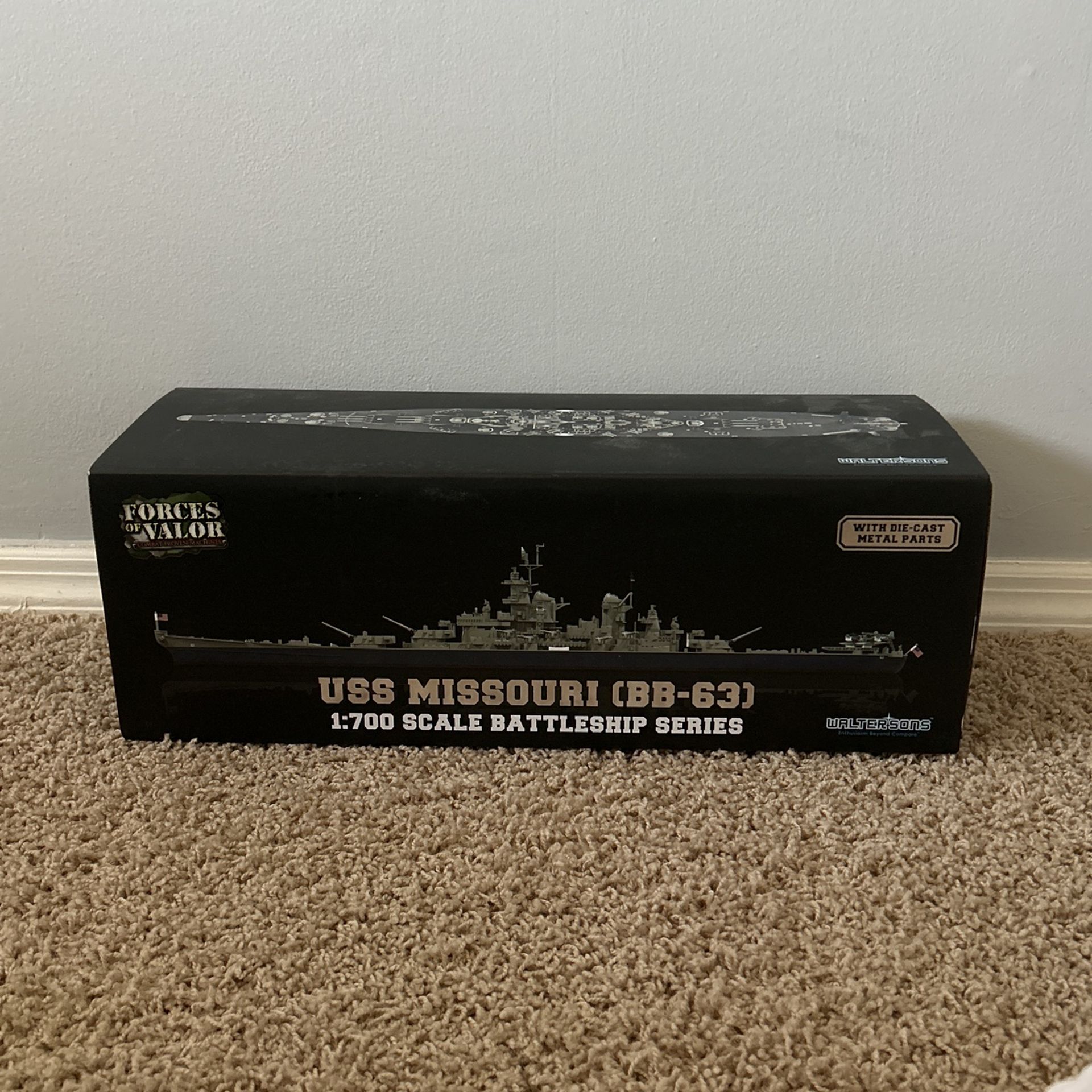 USS MISSOURI BB-63 BATTLESHIP 1/700 BY FORCES OF VALOR 861131 B
