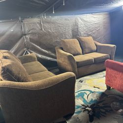 Brown Couch And Love Seat Clean I Sell All The Time Delivery 40 
