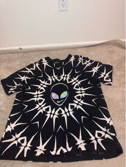 Nike Alien Graphic T-Shirt – Men’s XXL