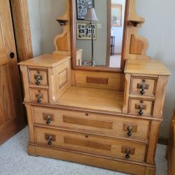 Victorian butternut squash antique dresser. 