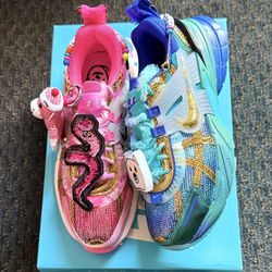 Nike V2K Run Doernbecher Kohvny Vignery (Women’s)