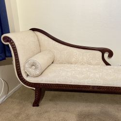 Chaise Lounge/Day Bed With Damask Fabric 