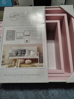 Sheffield Home 3-Piece Pink Floating Cube Shelves