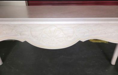 Entry way table
