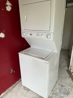 Frigidaire Laundry Tower